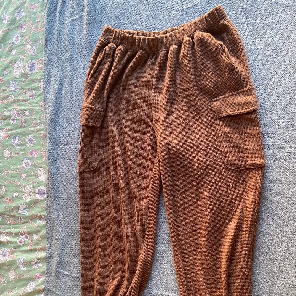 Aerie Brown Green Waffle Knit Cargo Joggers (L)